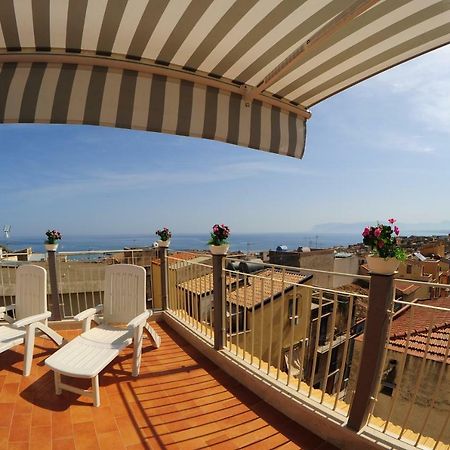 Appartement Le Sette Meraviglie à Castellammare del Golfo Extérieur photo